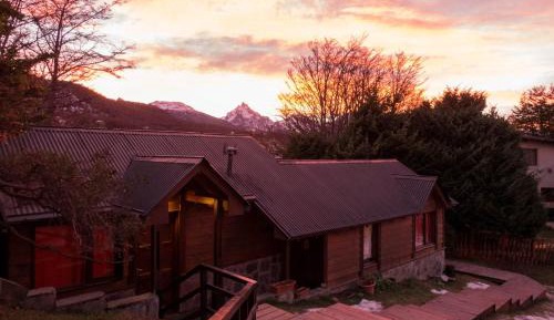 One-Bedroom Bungalow (4 Adults)