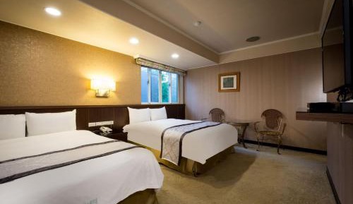 Deluxe Family Room