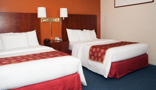 Highway View Room 2 Double Beds