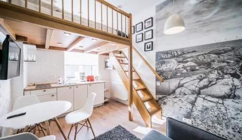 Classic duplex studio