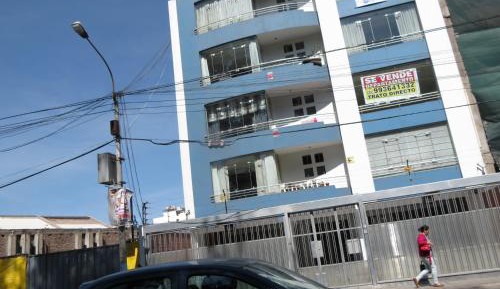 Standard Double Room with Shared Bathroom