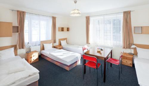 Apartment (4 Adults)