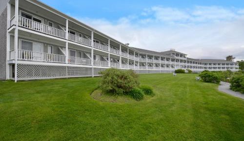 Queen Room with Two Queen Beds with Ocean View