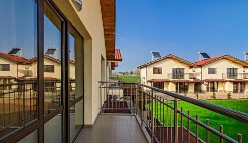 Studio with Balcony