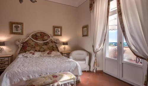 Classic Double Room with Balcony
