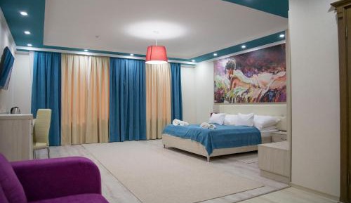 Deluxe King Suite