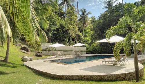 Family Villa with Pool View