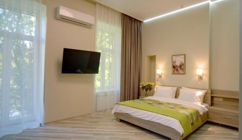 Luxury Studio Apartment with Spa Bath and Sauna