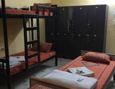 Bed in 10-Bed Mixed Dormitory Room