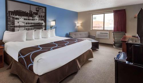 King Room - Non-Smoking