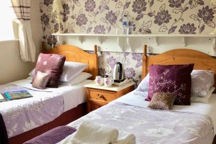 Butterwicks- Twin Standard En-suite 