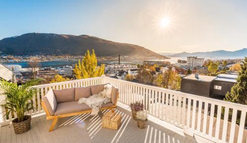 Apartment with Balcony
