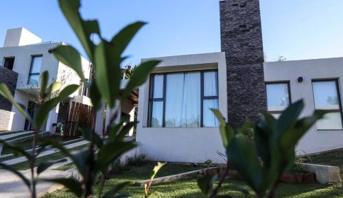 Villa with Garden View