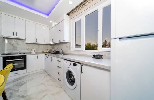 Lara Villa | Charming Classic Villa in Muratpasa