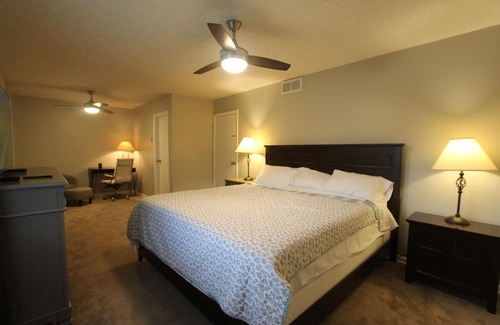 Knolls West Villa | Northwest Columbus, For Families and Working Professionals