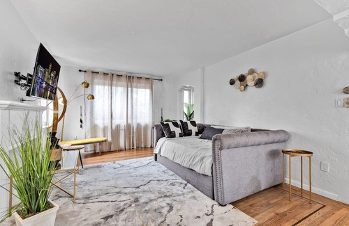 Seybold House | Villa Aqua Royal huge 6BD Heated pool jacuzzi BBQ