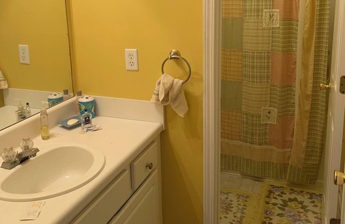 Grayson House | Very quiet neighborhood