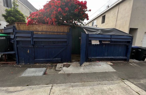 Balboa Island Apartment | Backyard Cottage Studio