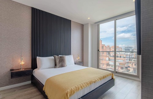 Usaquen Apartment | Cloud9 | Up to 16 ppl | The Moonstone