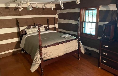 Morgantown Cabin | Authentic Log Cabin built in 1827