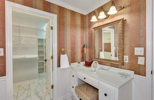 Brownsboro House | Southern Pecan Hideaway - Luxury Home