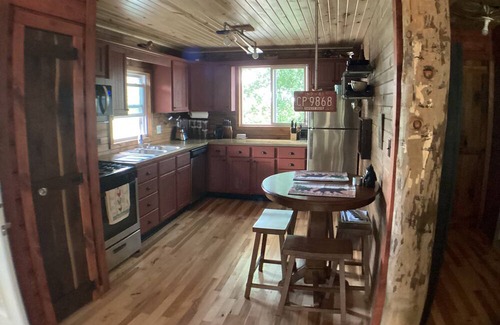 Grass Creek House | Riverfront house on the Tippecanoe River- Yogi’s Den - upper level