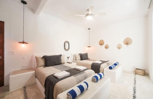 Buenavista House | Casa Lole | Private Pier, Free Kayaks & Paddle