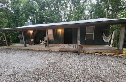 Byrdstown Cabin | Cozy Cabin Near DaleHollow Lake