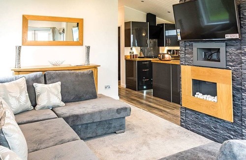 Llanllwchaiarn House | 2 bedroom accommodation in New Quay