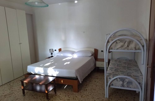Castelvetrano House | Apartment "Baloo" with Shared Pool & Wi-Fi
