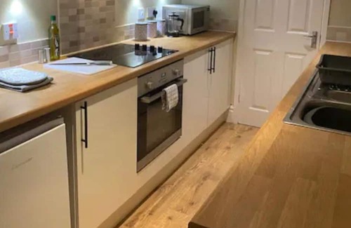 Darlington House | Stylish 3 bed terraced house with free parking