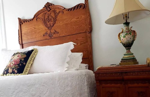 Winters House | Experience Historic Stunning Elegant Romantic Luxury Near Downtown Fine Dining