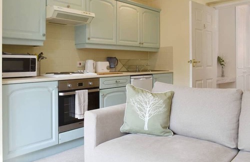 Verwood House | Cosy annexe, 4 person, nearby to beach and forests