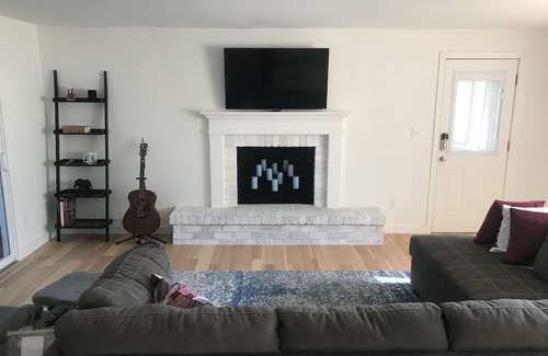 Unionville House | Charming House in a Quiet Neighborhood