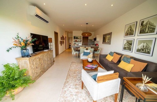 Xcumpich Apartment | LUX & unique 3BR condo by The Harbor, North Mérida