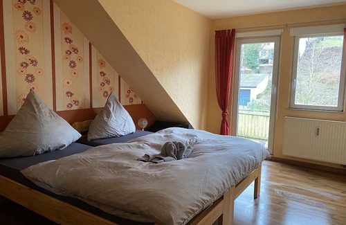 Klotten Apartment | Beautiful apartment|Moselle view|Winberge|Netflix|Freizeitpark