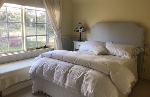 Mount Rankin House | Charming Accomadation close to Bathurst $190.00 for 2 guests