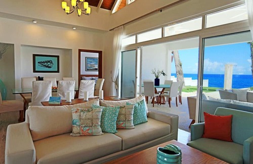 Playa Chiquita Villa | Luxury Oceanfront 3-bedroom villa #2