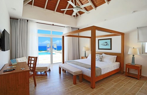 Playa Chiquita Villa | Luxury Oceanfront 3-bedroom Villa #9