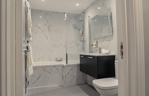 Les Genâts Hotel | Le Pommier