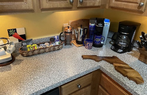 Gainesville House | Gator Alumni House, 2 Miles From Campus