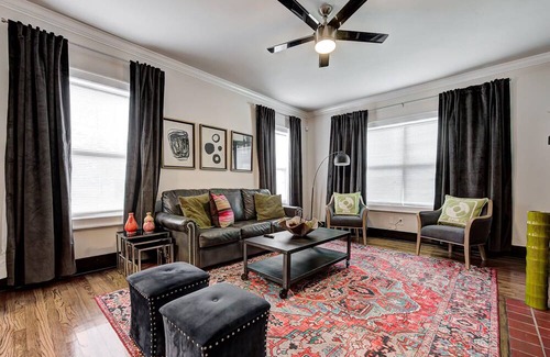 Lincoln Terrace Apartment | Howes Capitol II-Sleek & spacious-walk to OU Med