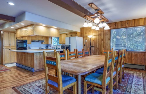 Yosemite West House | Hutchings Cabin & Apt.