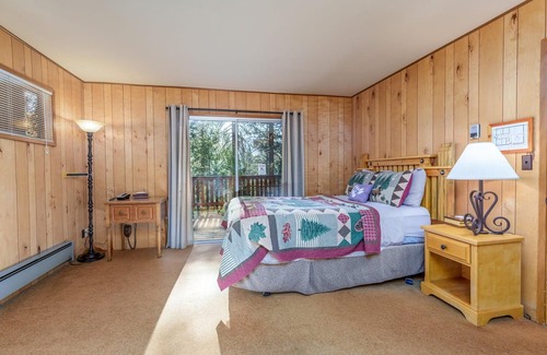 Yosemite West House | Hutchings Cabin & Apt.