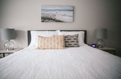 Bridgman House | Monogram Inn- Boardwalk #12