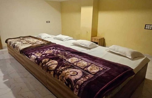 Mathura Hotel | Hotel Om Vilas