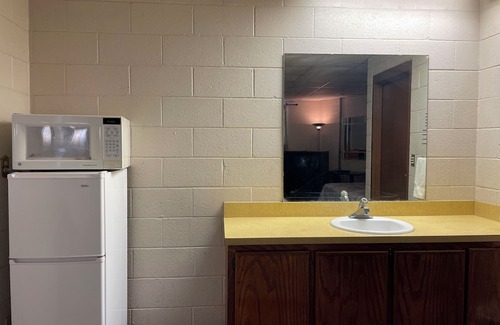 Bartlesville Hotel | Skyline Motel Bartlesville Hwy 75