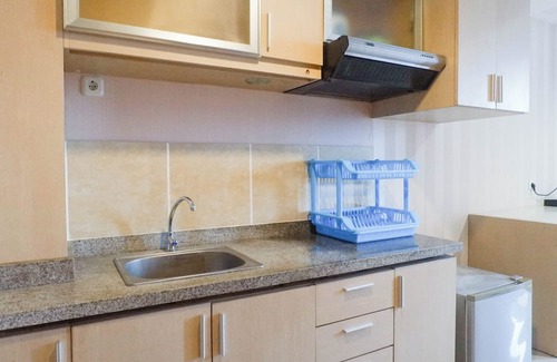 Siwalankerto Apartment | Best Price Studio Near Petra University At High Point Serviced Apartment