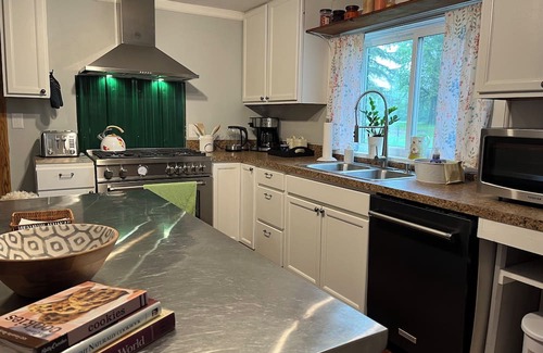 Marysville Other | The Little Wellness Farm - Charming 3-bedroom farmhouse in lovely Marysville, OH