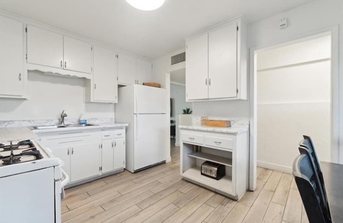 Cavalier Vista House | *5 Min to Old Town | Huge Backyard! | Golf 3 Min*